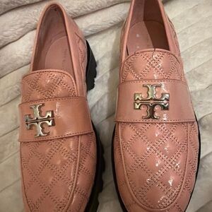 Tory Burch Quilted Patent Leather Loafers in Pink